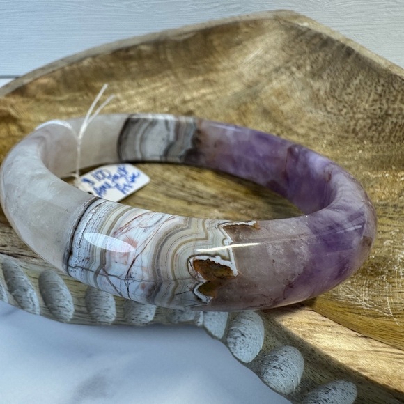 Amethyst Agate Hard Bangle - 60.7mm - Picture 7 of 10